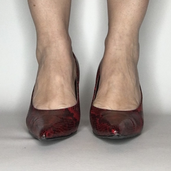 Red and Black Snakeskin Heels - Picture 3 of 10